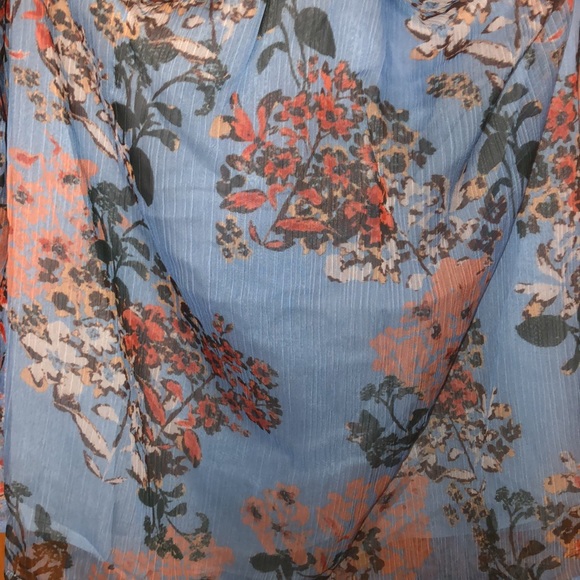 NWT line & dot blouse - Picture 2 of 3